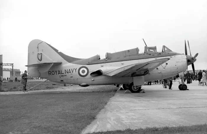 Framed Print : Fairey Gannet AS.1 WN346 Framed Print : Fairey Gannet AS.1 WN346