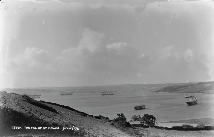 Framed Print : The Fal at St. Mawes Framed Print : The Fal at St. Mawes