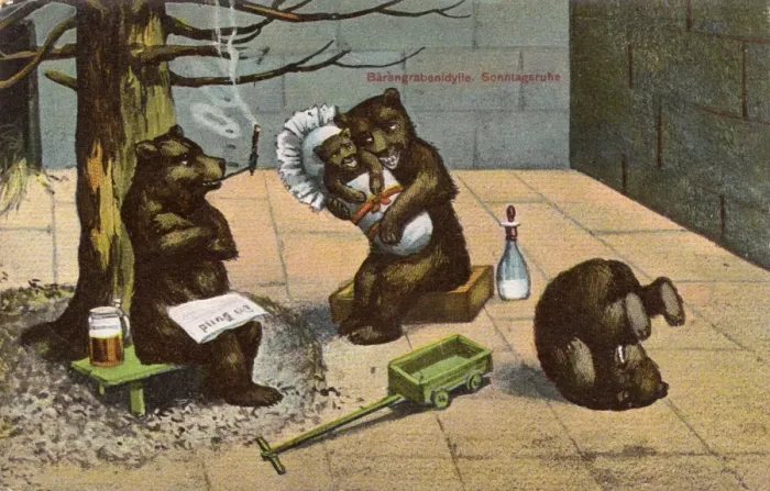 Framed Print : A Family of Bears in their zoo enclosure Framed Print : A Family of Bears in their zoo enclosure