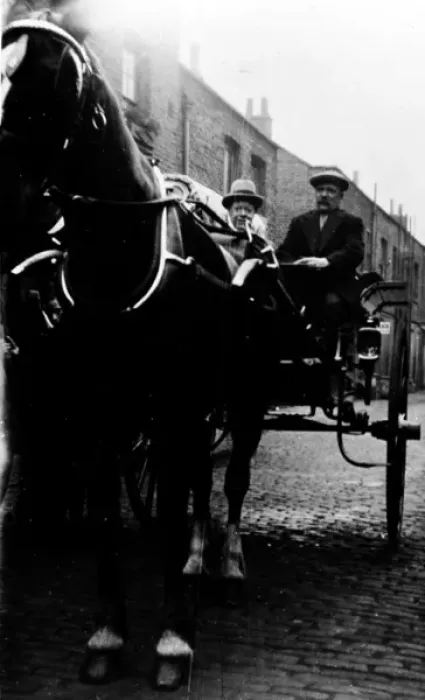 Framed Print : Family with horses, Huntsworth Mews, Marylebone, London Framed Print : Family with horses, Huntsworth Mews, Marylebone, London