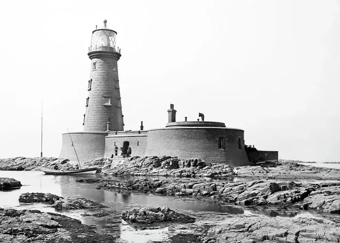 Framed Print : Farne Islands Lighthouse, Victorian period