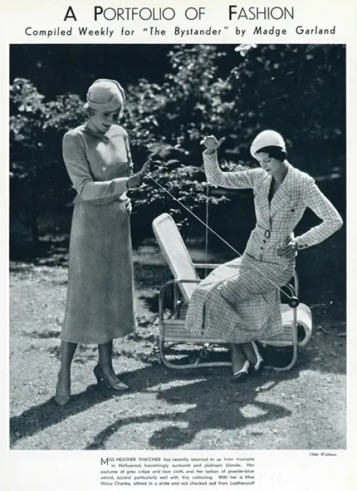 Framed Print : Fashionable ladies playing with yoyos, 1932 Framed Print : Fashionable ladies playing with yoyos, 1932