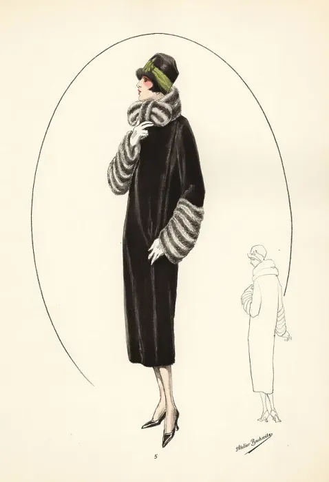 Framed Print : Fashionable woman in cloche hat and otter-skin coat, 1926 Framed Print : Fashionable woman in cloche hat and otter-skin coat, 1926