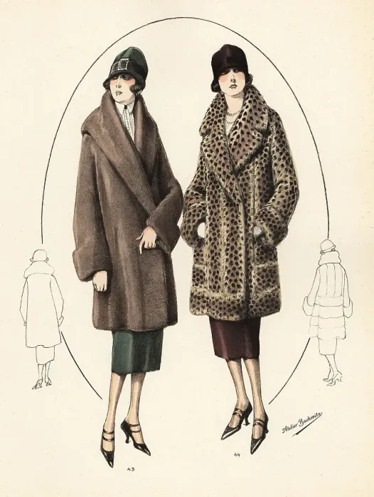Framed Print : Fashionable women in cloche hats and fur coats, 1926 Framed Print : Fashionable women in cloche hats and fur coats, 1926