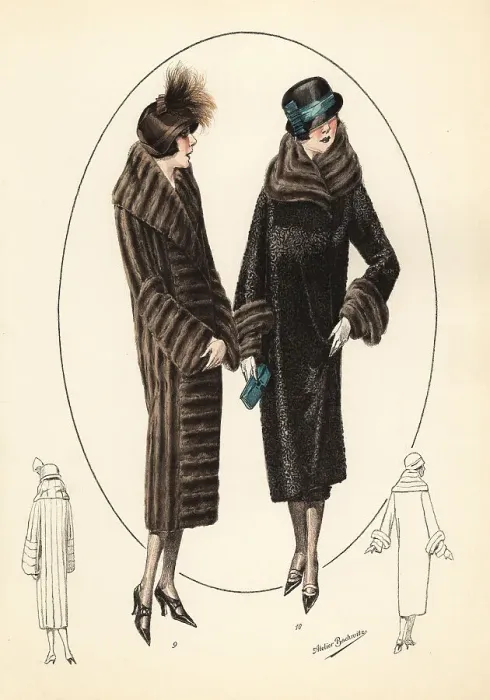 Framed Print : Fashionable women in cloche hats and fur coats, 1926 Framed Print : Fashionable women in cloche hats and fur coats, 1926