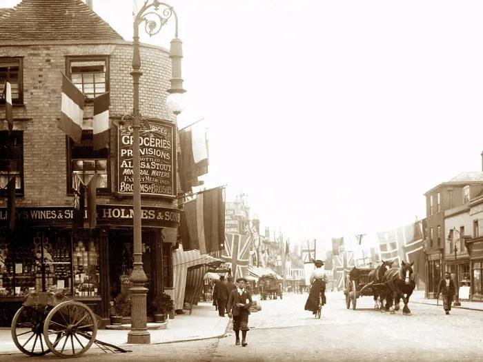 Framed Print : Faversham, early 1900s Framed Print : Faversham, early 1900s