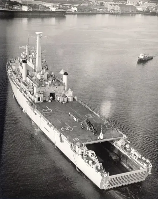 Framed Print : Fearless-class amphibious assult ship Framed Print : Fearless-class amphibious assult ship