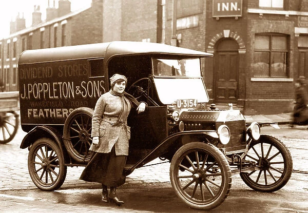Featherstone delivery van early 1900s