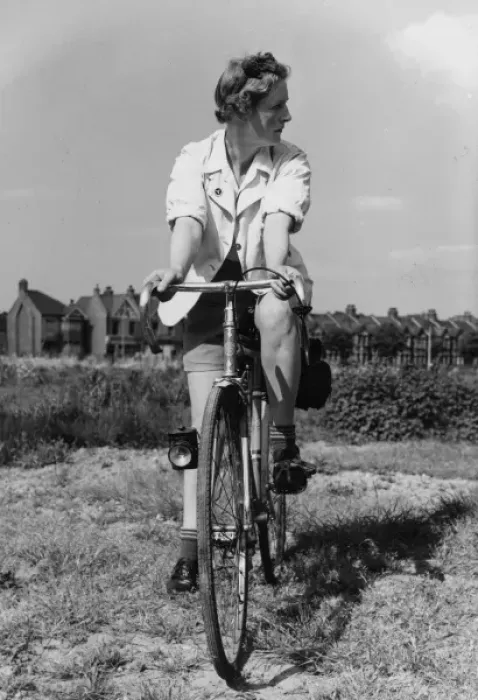 Framed Print : Female Tour Cyclist Framed Print : Female Tour Cyclist