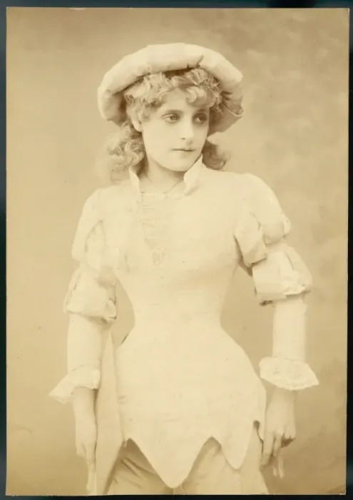 Framed Print : Female Type / Actress 19C Framed Print : Female Type / Actress 19C