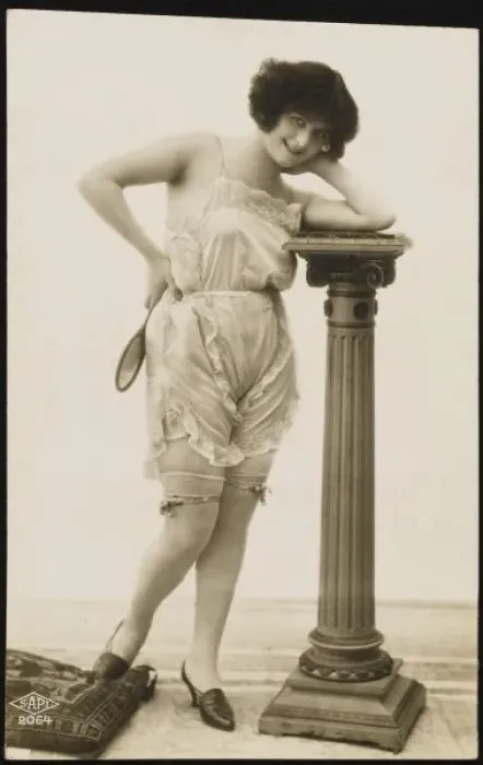 Framed Print : Female Type / Plinth 1920 Framed Print : Female Type / Plinth 1920