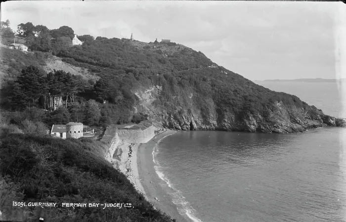 Framed Print : Fermain Bay, Guernsey Framed Print : Fermain Bay, Guernsey