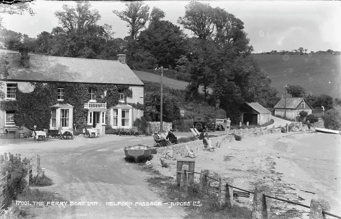 Framed Print : The Ferry Boat Inn, Helford Passage Framed Print : The Ferry Boat Inn, Helford Passage