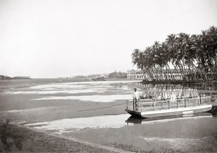 Framed Print : Ferry boat near Galle Face Hotel, Ceylon (Sri Lanka) Framed Print : Ferry boat near Galle Face Hotel, Ceylon (Sri Lanka)