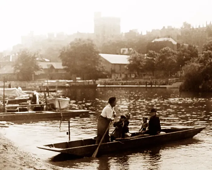 Framed Print : The ferry across the Thames at Windsor, early 1900s Framed Print : The ferry across the Thames at Windsor, early 1900s