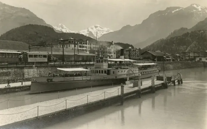 Framed Print : Ferryboat Terminal, Railway Station and Jungfrau Mountain