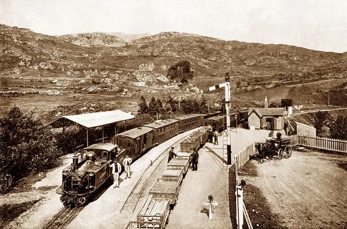 Framed Print : Ffestiniog Railway Tan-y-Bwlch Station early 1900s Framed Print : Ffestiniog Railway Tan-y-Bwlch Station early 1900s