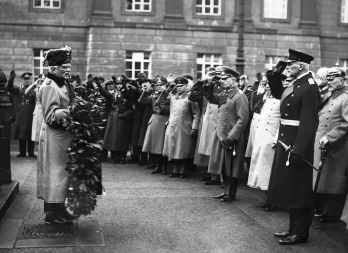 Framed Print : Field Marshal von Mackensen with wreath in Berlin Framed Print : Field Marshal von Mackensen with wreath in Berlin