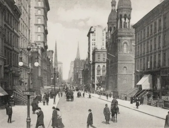 Framed Print : Fifth Avenue, New York Framed Print : Fifth Avenue, New York