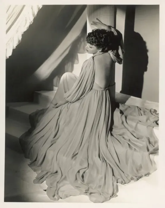 Framed Print : Film Costume Athens 1 / 3 Framed Print : Film Costume Athens 1 / 3