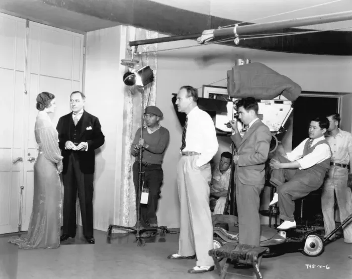 Framed Print : Filming Stamboul Quest with Myrna Loy (1934) Framed Print : Filming Stamboul Quest with Myrna Loy (1934)