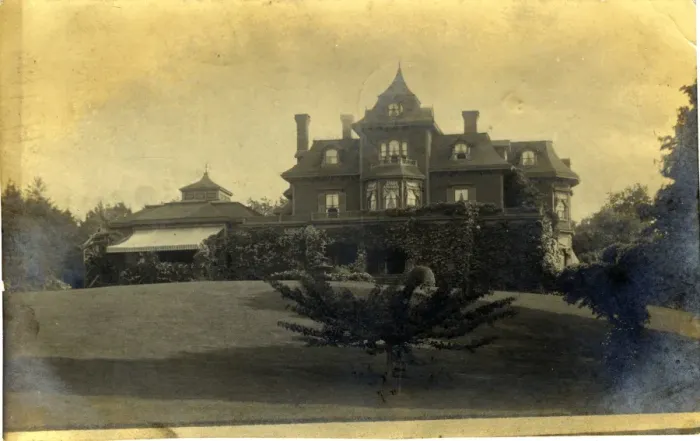 Framed Print : Fine House, Thought to be at Newport, USA Framed Print : Fine House, Thought to be at Newport, USA
