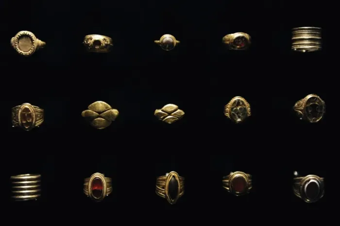 Framed Print : Finger rings from 1st-6th centuries AD. Gold. The use over f Framed Print : Finger rings from 1st-6th centuries AD. Gold. The use over f