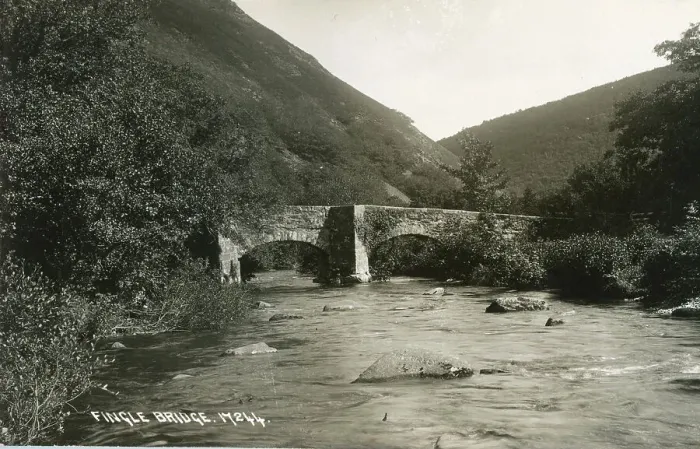 Framed Print : Fingle Bridge, over the River Teign, Dartmoor, Devon Framed Print : Fingle Bridge, over the River Teign, Dartmoor, Devon
