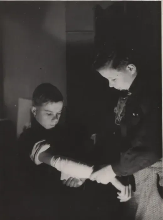 Framed Print : Finnish boy scouts doing first aid training, WW2 Framed Print : Finnish boy scouts doing first aid training, WW2