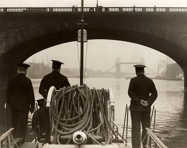 FIREFIGHTERS OF THAMES