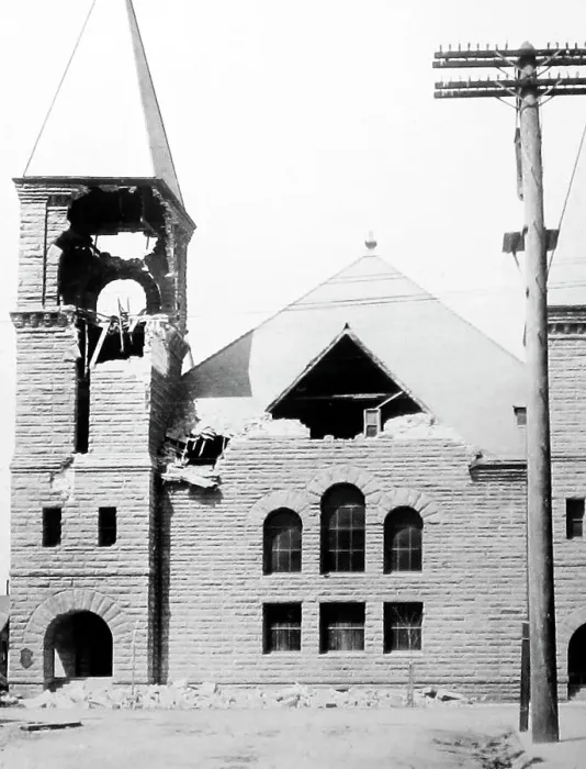 Framed Print : First Baptist Church, Oakland, San Francisco earthquake Framed Print : First Baptist Church, Oakland, San Francisco earthquake
