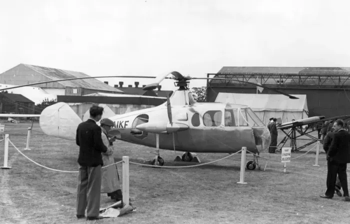 Framed Print : The first Fairey Gyrodyne G-AIKF at the SBAC exhibition Framed Print : The first Fairey Gyrodyne G-AIKF at the SBAC exhibition