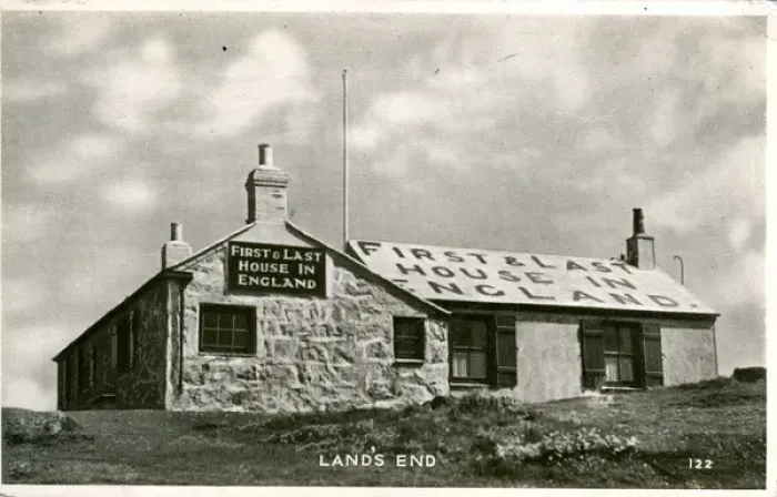 Framed Print : First & Last House in England, Lands End, Cornwall Framed Print : First & Last House in England, Lands End, Cornwall
