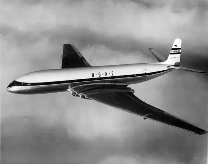 Framed Print : The first production de Havilland DH106 Comet 2 G-AMXA Framed Print : The first production de Havilland DH106 Comet 2 G-AMXA