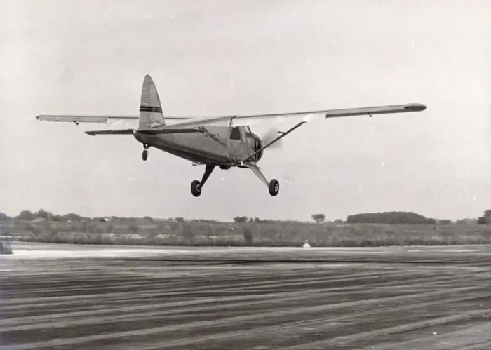 Framed Print : The first prototype de Havilland Canada DHC2 Beaver Framed Print : The first prototype de Havilland Canada DHC2 Beaver