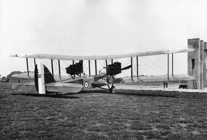 Framed Print : The first prototype de Havilland DH10 Amiens C4283 Framed Print : The first prototype de Havilland DH10 Amiens C4283