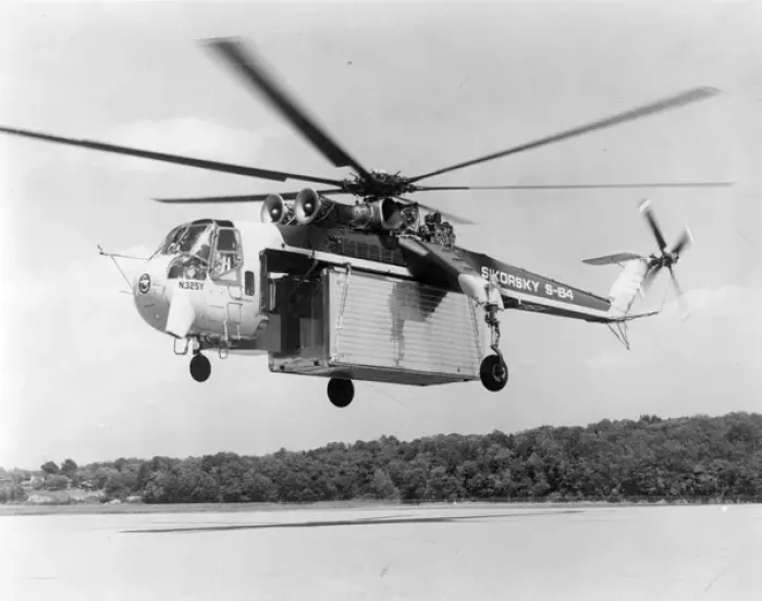 Framed Print : The first Sikorsky S-64 Skycrane N325Y Framed Print : The first Sikorsky S-64 Skycrane N325Y
