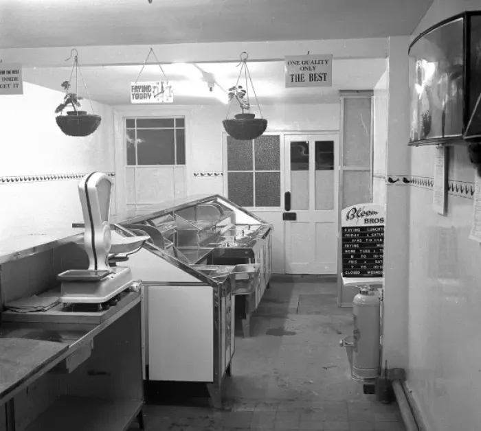 Framed Print : Fish & Chip shop, Walton-on-the-Naze, Essex Framed Print : Fish & Chip shop, Walton-on-the-Naze, Essex