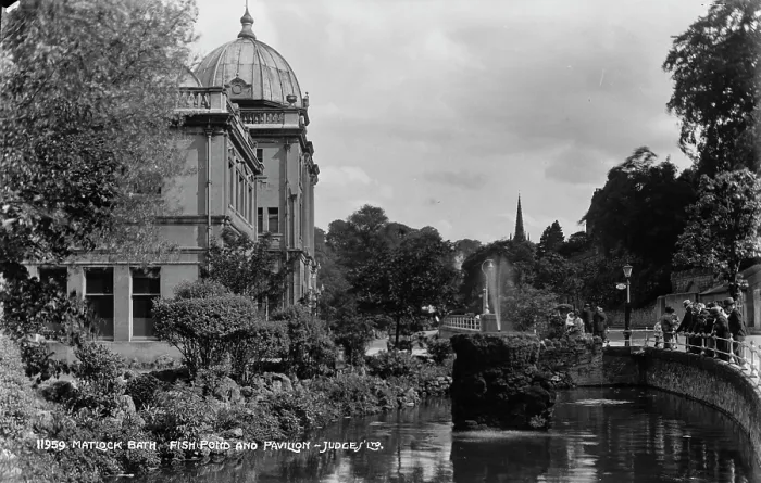 Framed Print : Fish Pond and Pavilion in Matlock Bath