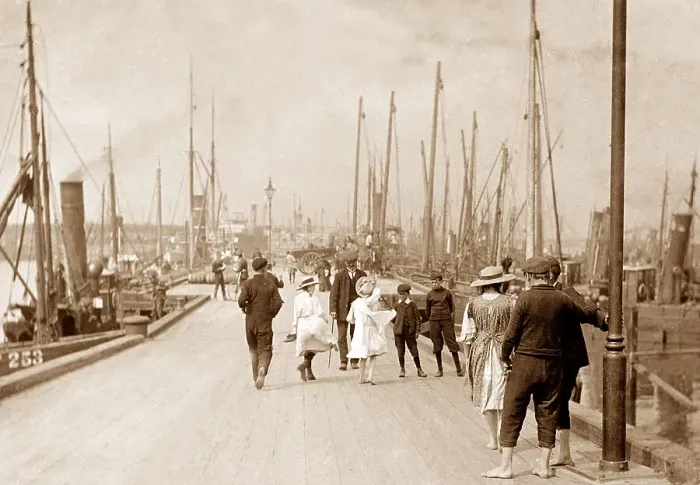Framed Print : Fish Quay, Blyth, Northumberland early 1900's
