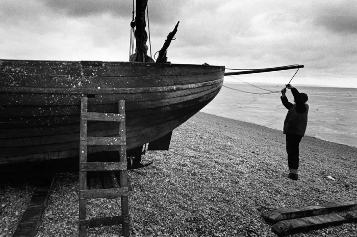 Framed Print : Fisherman and boat, Dungeness, Kent - 1 Framed Print : Fisherman and boat, Dungeness, Kent - 1
