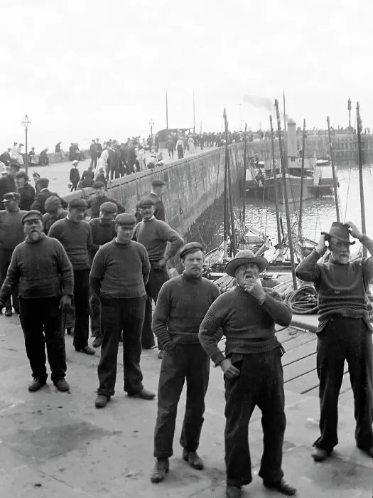 Framed Print : Fishermen, Bridlington Framed Print : Fishermen, Bridlington