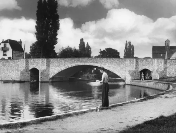 Framed Print : Fishing at Abingdon Framed Print : Fishing at Abingdon