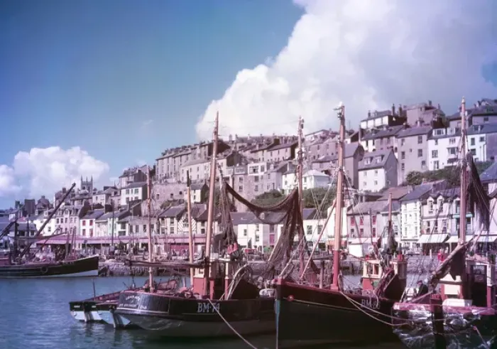 Framed Print : Fishing boats in Brixham Harbour, Devon Framed Print : Fishing boats in Brixham Harbour, Devon
