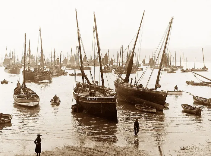 Framed Print : Fishing boats in Cornwall Framed Print : Fishing boats in Cornwall