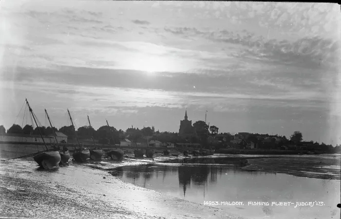 Framed Print : Fishing Fleet at Maldon Framed Print : Fishing Fleet at Maldon