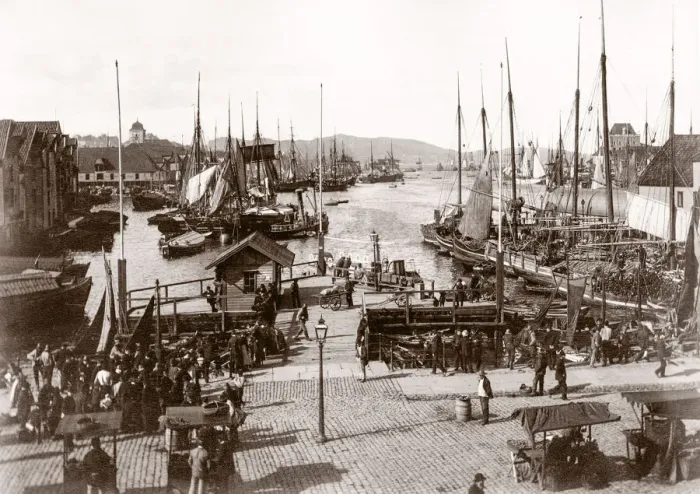 Framed Print : Fishing harbour, boats, Bergen, Norway Framed Print : Fishing harbour, boats, Bergen, Norway