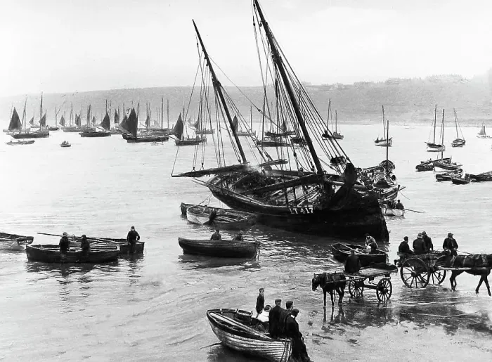 Framed Print : Fishing Scarborough Framed Print : Fishing Scarborough
