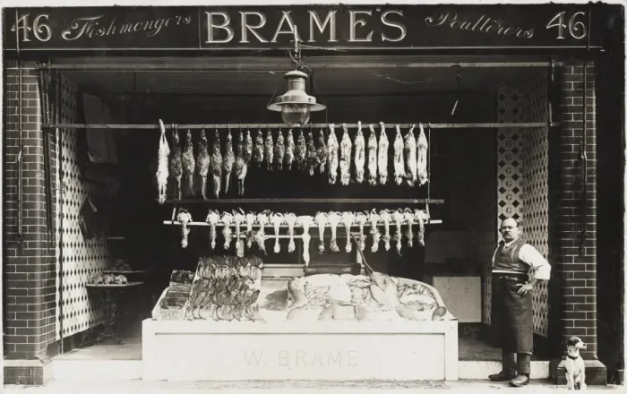 Framed Print : Fishmonger and Poulterer on Elizabeth St Framed Print : Fishmonger and Poulterer on Elizabeth St