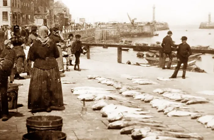 Framed Print : A fishwife selling fish on the quayside, Victorian period Framed Print : A fishwife selling fish on the quayside, Victorian period